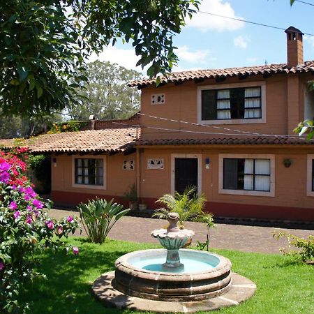 Villa Patzcuaro Garden Hotel Экстерьер фото