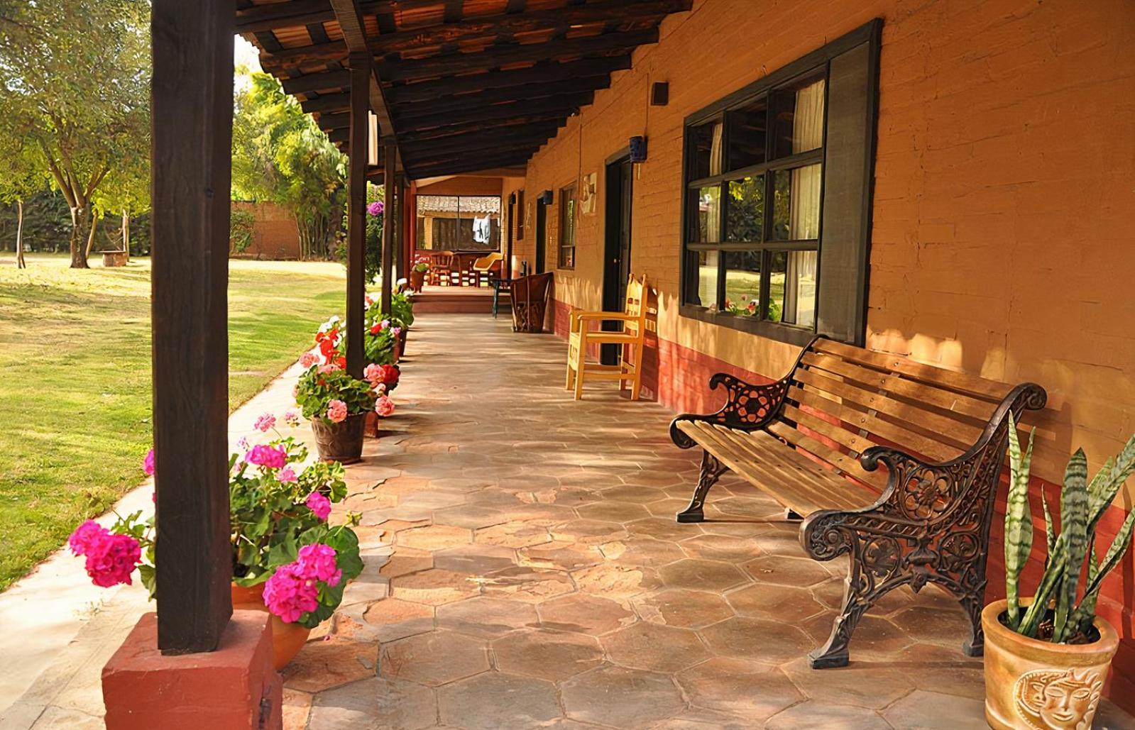Villa Patzcuaro Garden Hotel Экстерьер фото