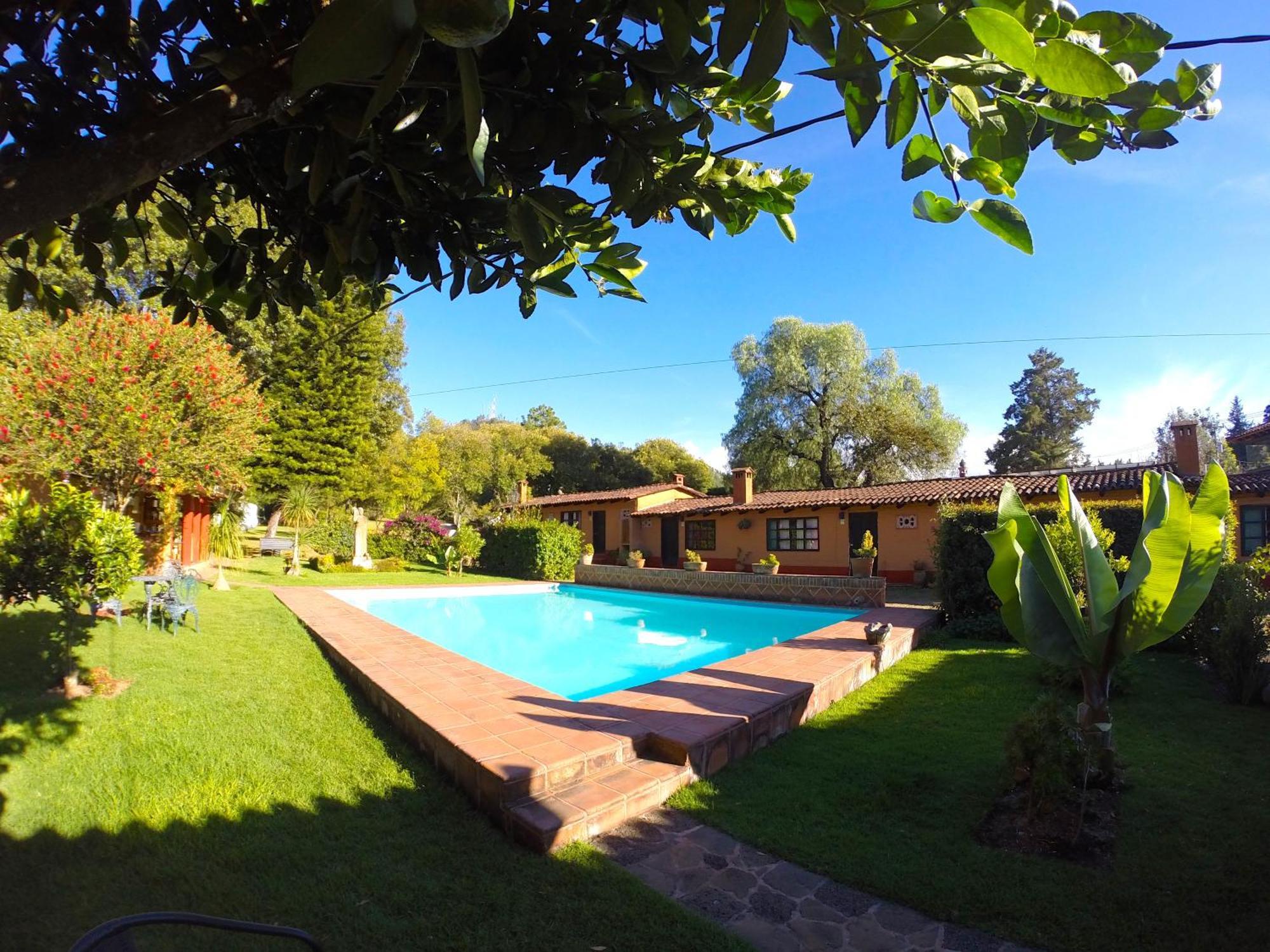 Villa Patzcuaro Garden Hotel Экстерьер фото